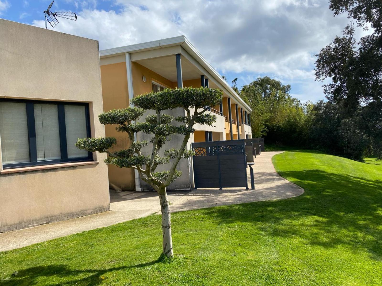 Résidence Du Golf Nîmes Esterno foto